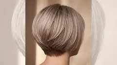 Fryzury dla kobiet po 60. roku życia: elegancja, troska i trafne wybory